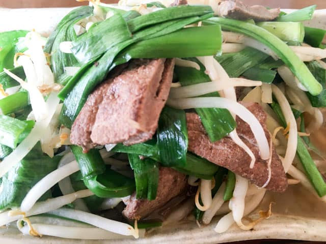 熊谷・加賀家食堂のレバニラ
