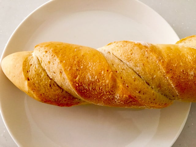 行田・足袋蔵パン工房ryeの長熟発酵のフランスパン