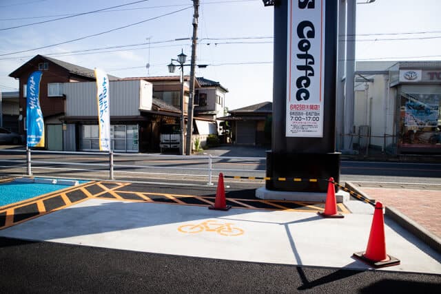 コメダ珈琲 加須愛宕店 駐輪場