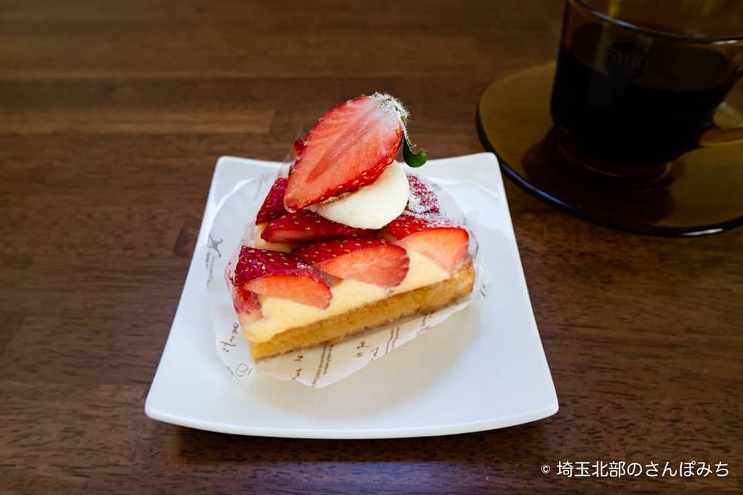 鴻巣ケーキ屋ククのとちおとめ苺のタルト