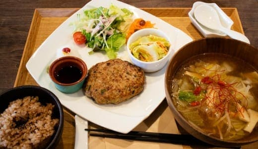 登利平 アズ熊谷店 群馬のお弁当鳥めしを食べてみた 埼玉北部のさんぽみち