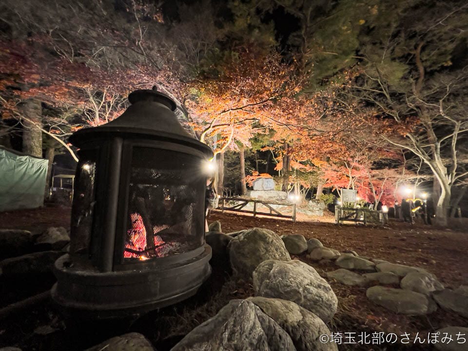 長瀞・月の石もみじ公園ライトアップと暖炉