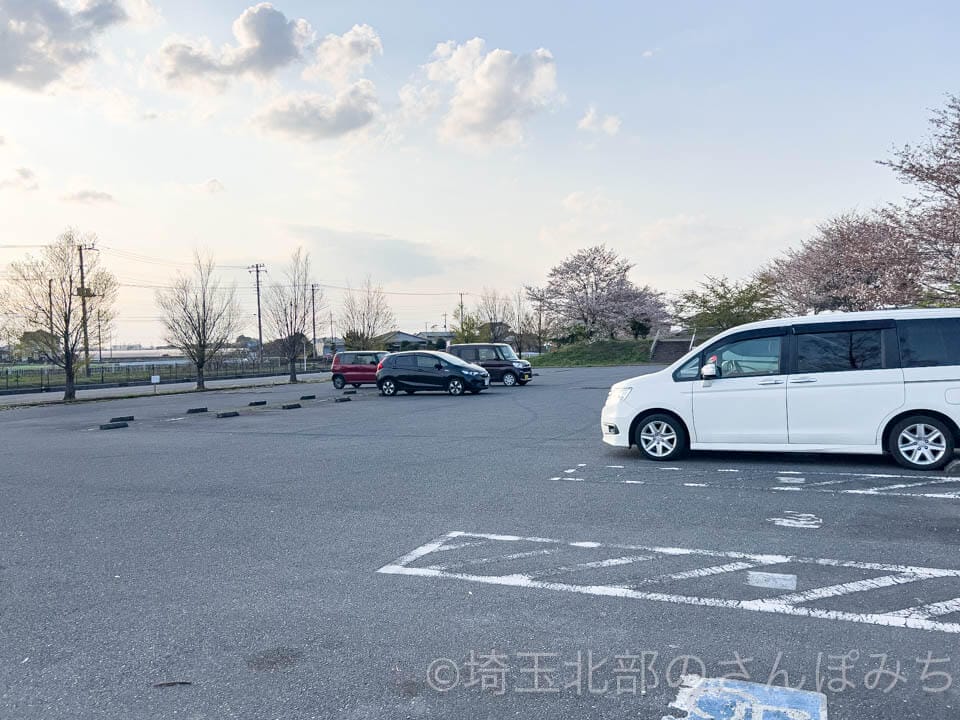 羽生スカイスポーツ公園下段駐車場