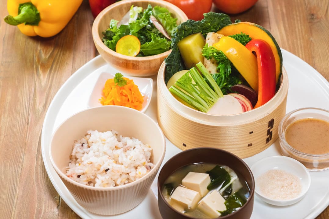 熊谷・おふろcafeハレニワの湯レストラン「地元野菜のせいろ蒸し御膳」