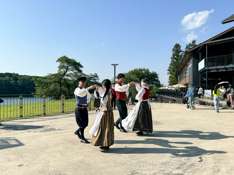メッツァ夏至祭2024・フィンランドの伝統ダンスパフォーマンス