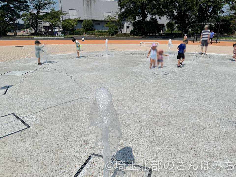 熊谷さくら運動公園じゃぶじゃぶ池水噴水