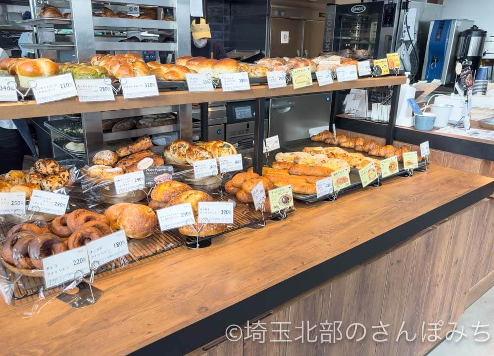 熊谷・関東脳神経外科カフェ「アールベイカー」パンのメニュー