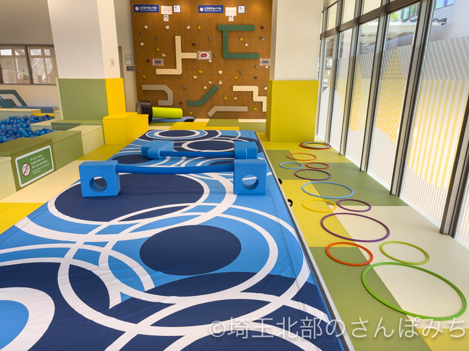 熊谷市・くまキッズこども館ボーネルンドエアマット